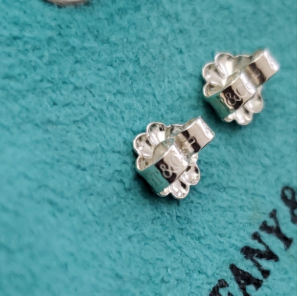 Medium Authentic RTT Retired Earrings T&Co - Picture 5 of 7